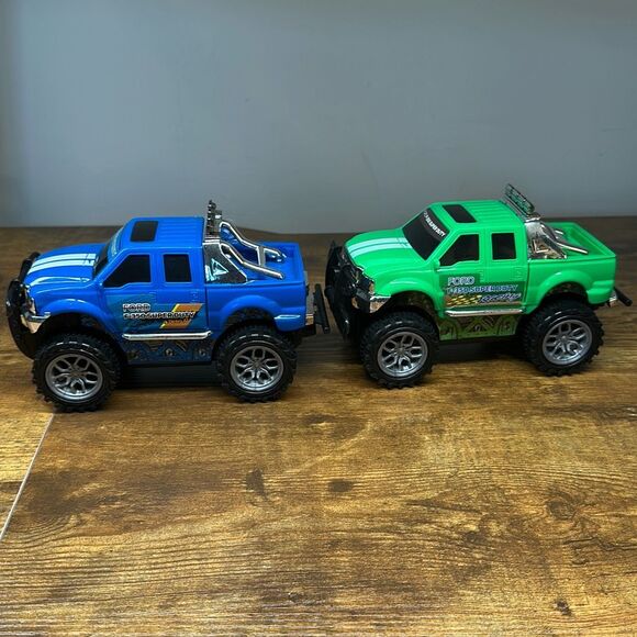 Ford F-350 Super Duty Blue Green Plastic Truck set of 2 Made in China - Picture 5 of 8